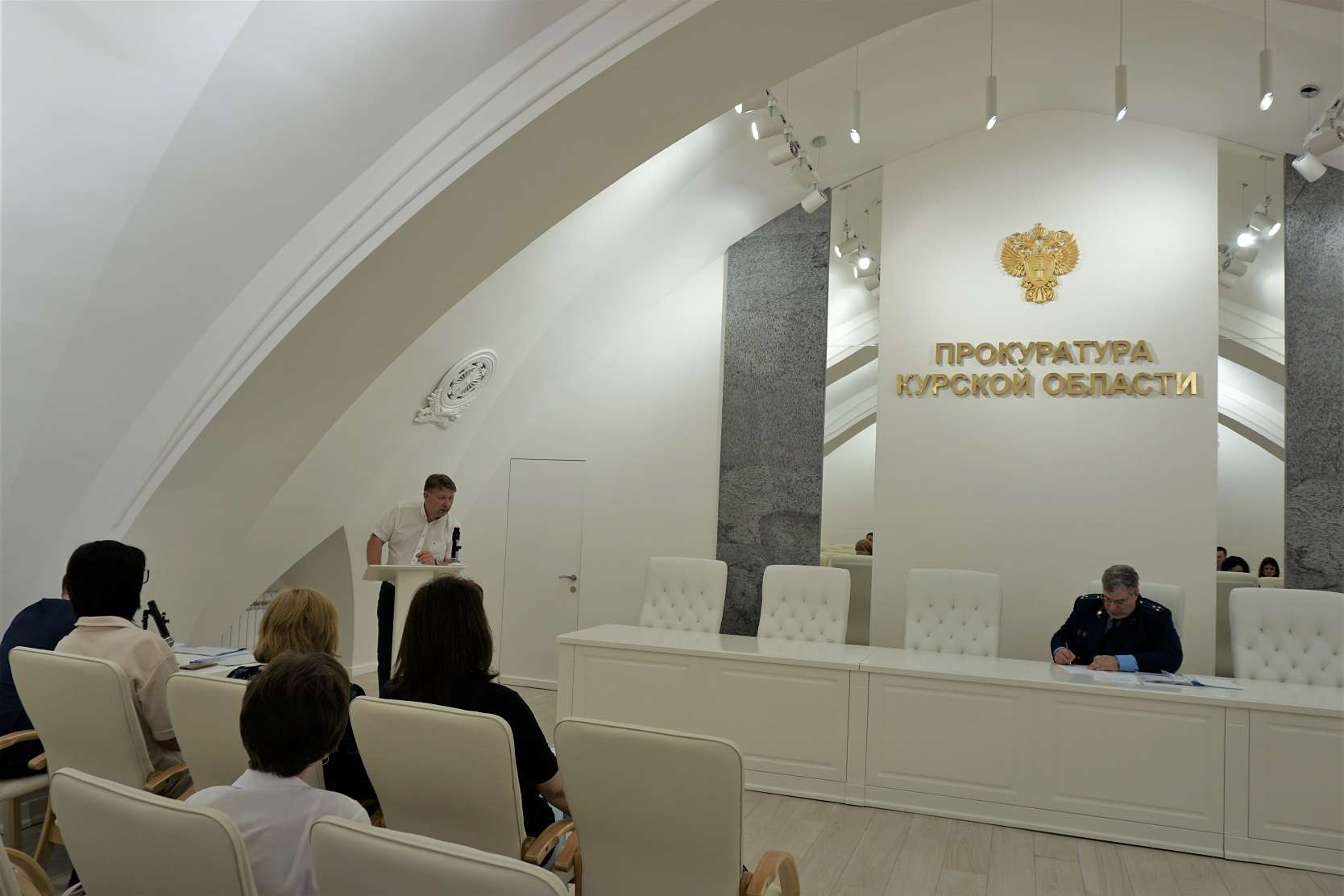 В прокуратуре Курской области обсудили осуществление контрольно-надзорной деятельности в условиях запрета на проведение проверок и меры поддержки бизнеса